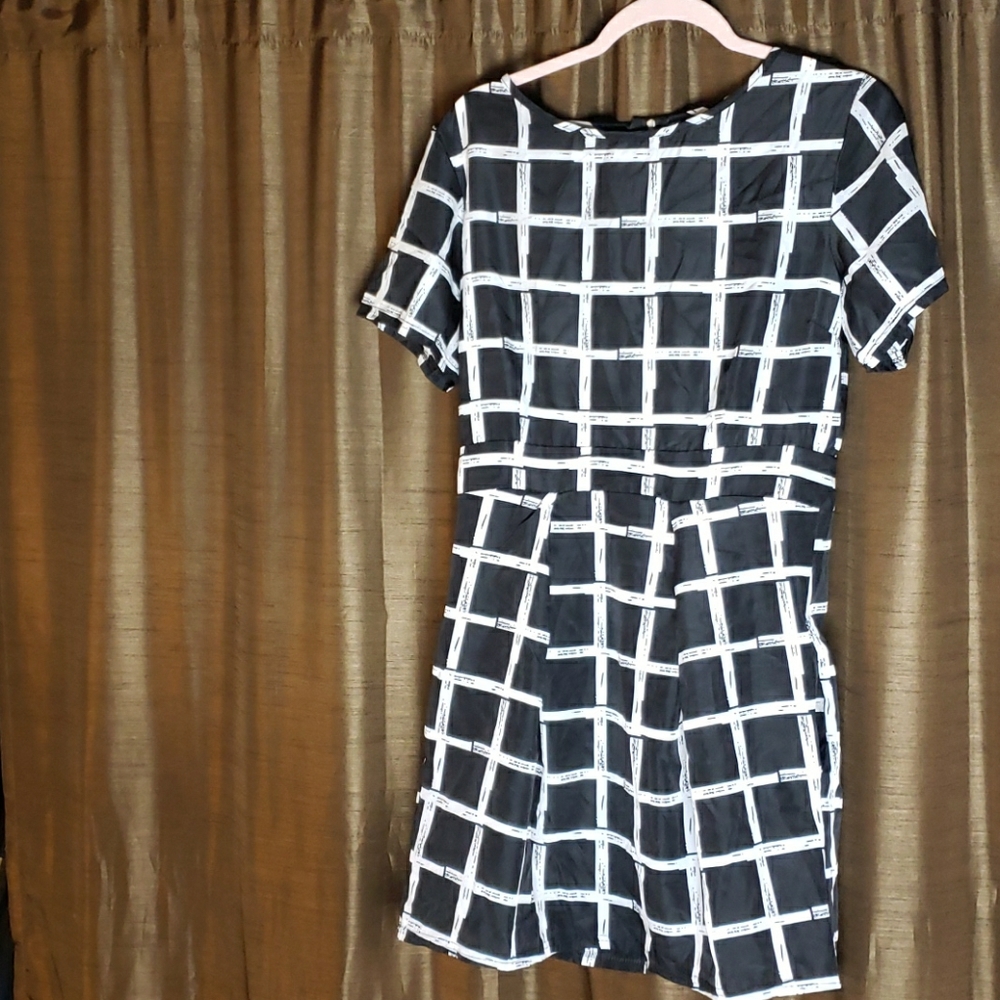 Wish Trendy Black and White Dress